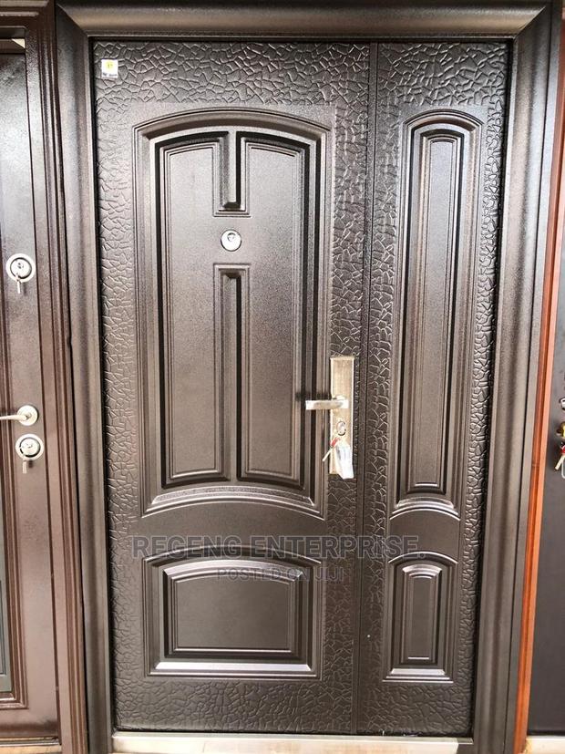 Divine Brown Security Door 7 Keys · Photo 2