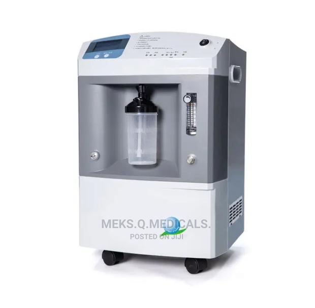 Oxygen Concentrator 5ltrs · Photo 4