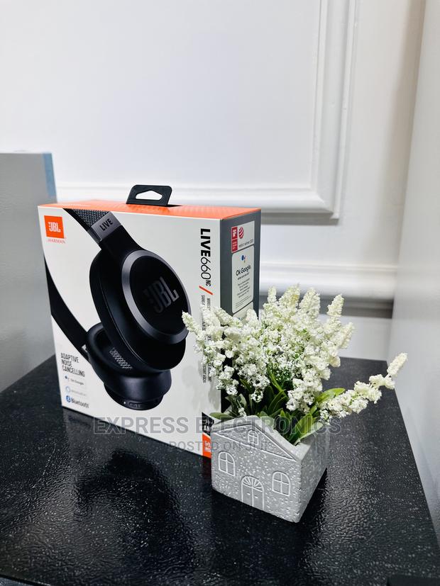 Best Buy for Less JBL Live 660 Headphones · Photo 2