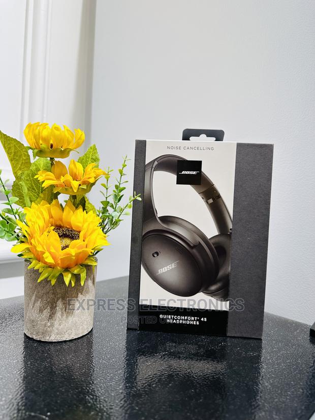 Lovely New Bose Quiet Comfort 45 Headphone · Photo 2