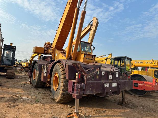 50 Ton Grove RT750 Rough Terrain Crane photo 8