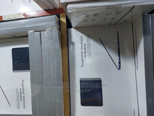 M2 Macbook Case · Photo 2