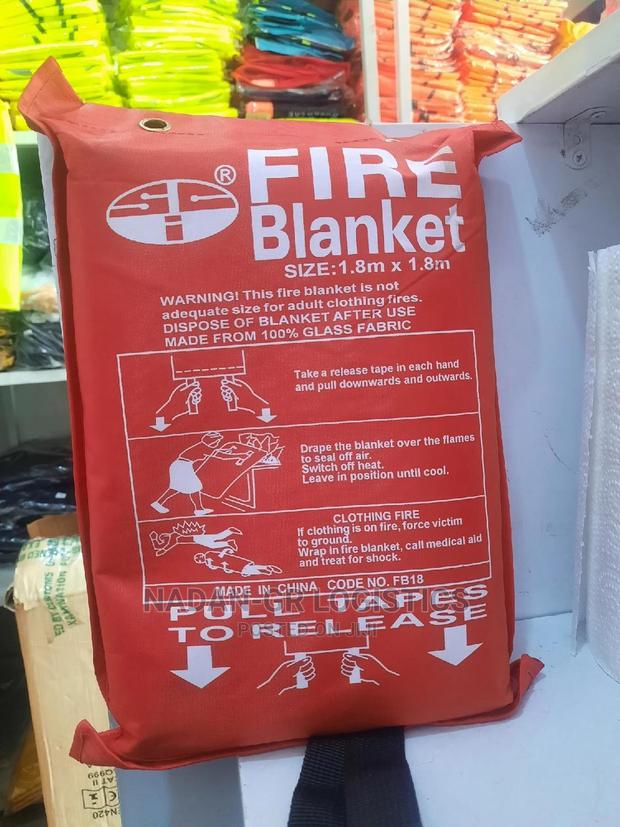 Fire Blanket · Photo 3