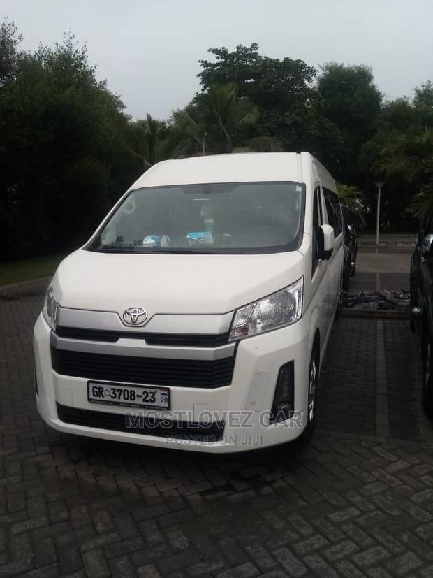 Rent a Minibus - Toyota Hiace for Rent- Buses for Rent · Photo 4
