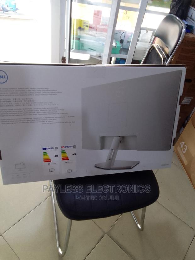 Dell 27 Inches Monitors · Photo 4