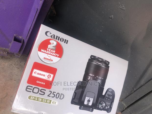 Built in Microphone Canon EOS 250D DSLR Camera With 18-55mm · Photo 2