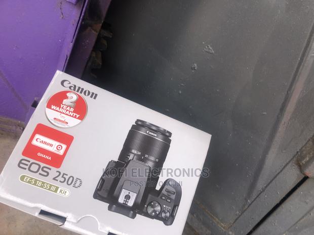 Auto/Manual Focus Type Canon EOS 250D DSLR Camera · Photo 2