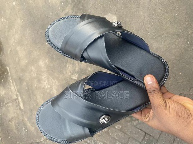 Black Leather Slippers · Photo 2