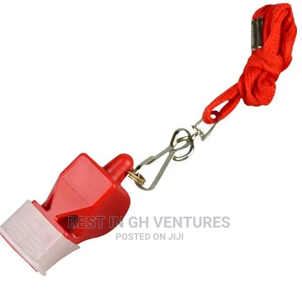 High Loud Official Whistle for All Activities · Photo 2