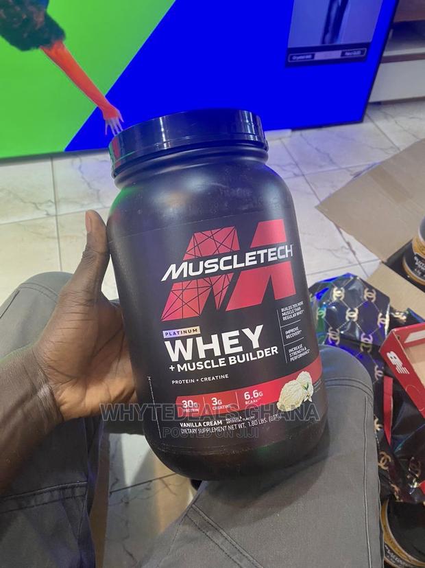 Muscletech 100% Whey Protein Muscle Builder + Creatine · Photo 3