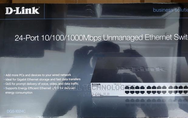 Dlink 24-Port Gigabit Unmanaged Desktop Switch · Photo 2