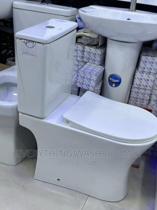 Slim Tank Wc-Flat Cistern-Close Couple Wc-Water Efficient Wc · Photo 4