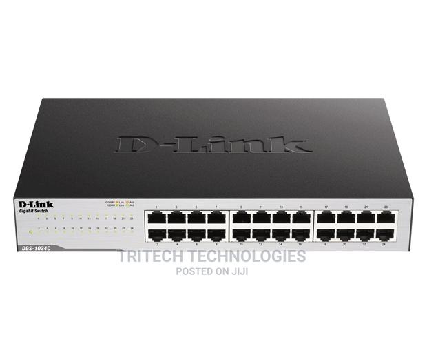 D-Link 24-Port Gigabit Unmanaged DGS-1024c · Photo 3