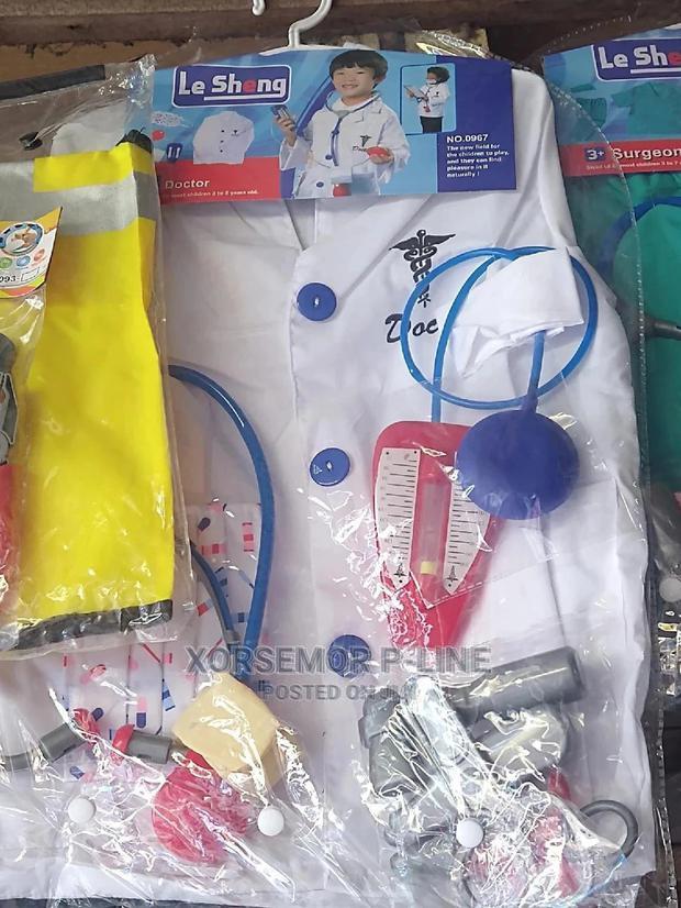 Doctor Coat and Tools · Photo 3