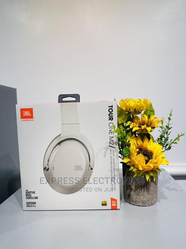 100% Best Quality JBL Tour One M2 Headphones · Photo 2