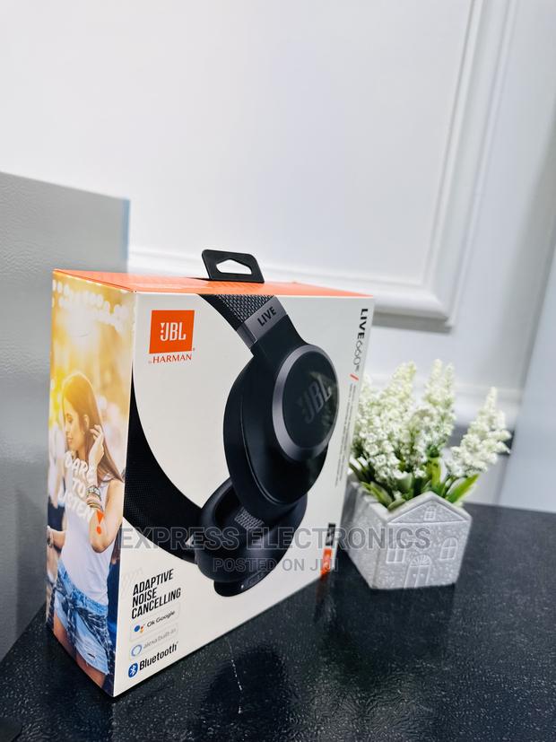Massive Sound Headphone JBL Live 660— · Photo 2