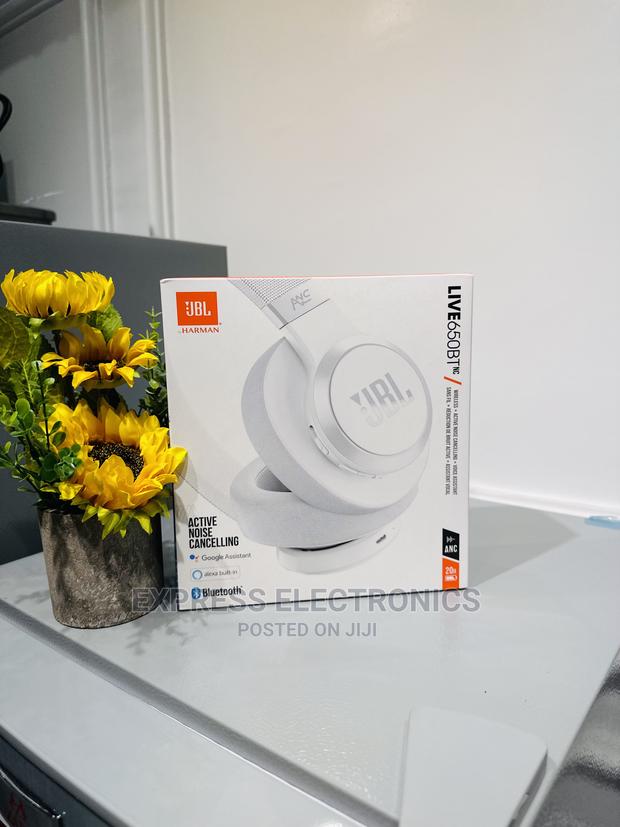Foreign Standard JBL Live 650BT · Photo 2
