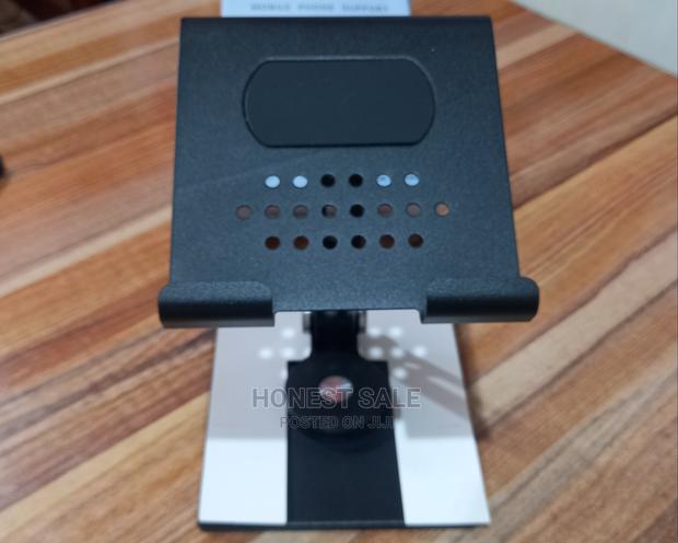 360 Rotational Phone and Tablet Stand · Photo 3