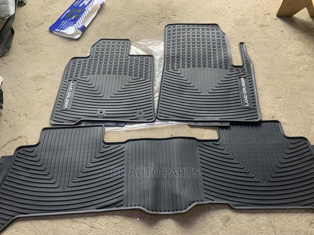 Landcruiser 08-23 Floor Mat
