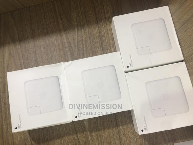 Macbook Air and Pro Type C Head Adapter (Apple) 87w · Photo 3