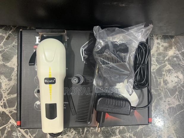 Digital Rechargeable Hair Clipper · Photo 4
