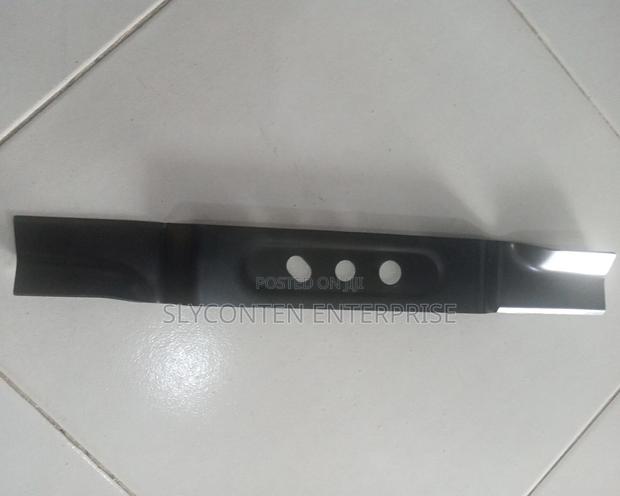 15" Mower Blade · Photo 2