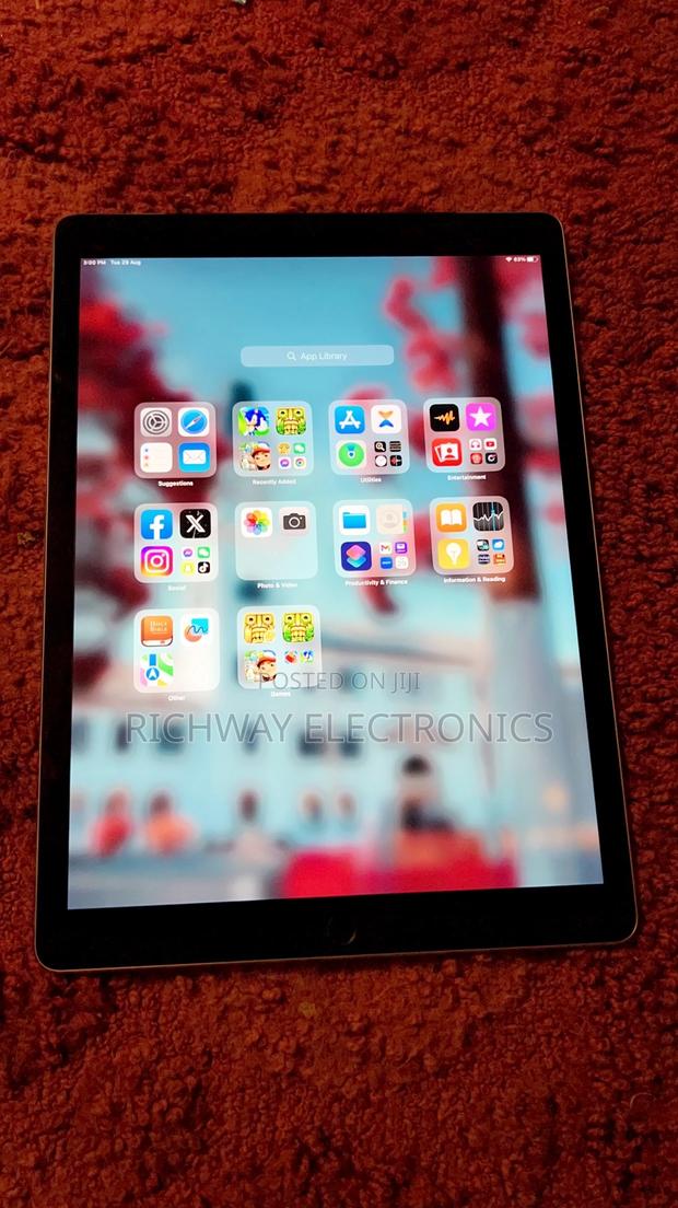 Apple iPad Pro 12.9 (2015) 128 GB Gray photo 4