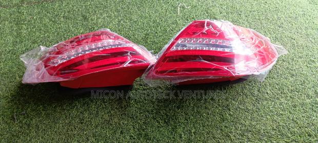 Mercedes Benz W204 Taillights Lead photo 4