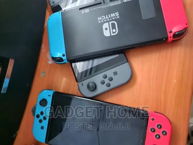 Nintendo Switch Normal Used photo 4