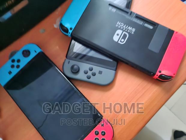 Nintendo Switch Normal Used photo 7