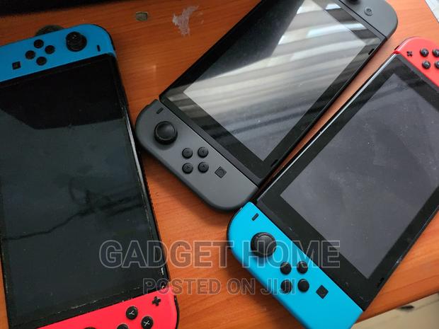 Nintendo Switch Normal Used photo 8
