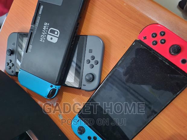 Nintendo Switch Normal Used photo 9