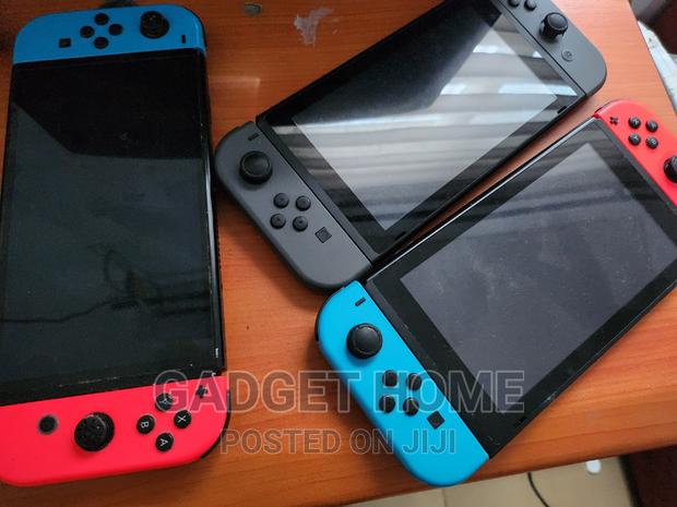 Nintendo Switch Normal Used photo 10