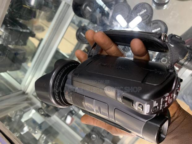 Sony HDR-SR12 120GB Hybrid HDD/Memory Camcorder · Photo 4