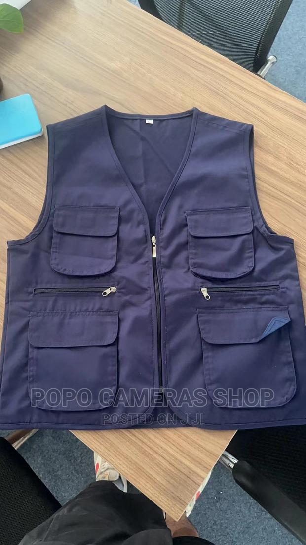 Photographer Vest · Photo 3