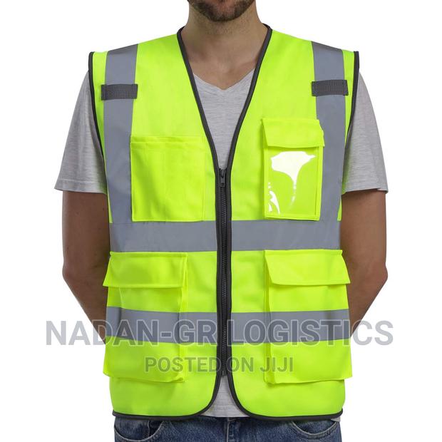 Safety Vest/Jacket ( Pockets & Zip) · Photo 4
