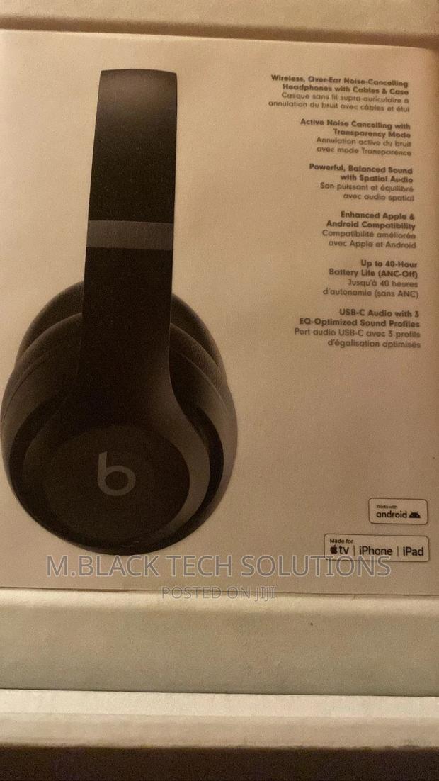 Beats Studio Pro Wireless Headphones photo 3