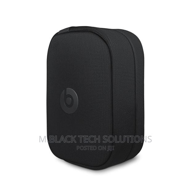 Beats Studio Pro Wireless Headphones photo 5