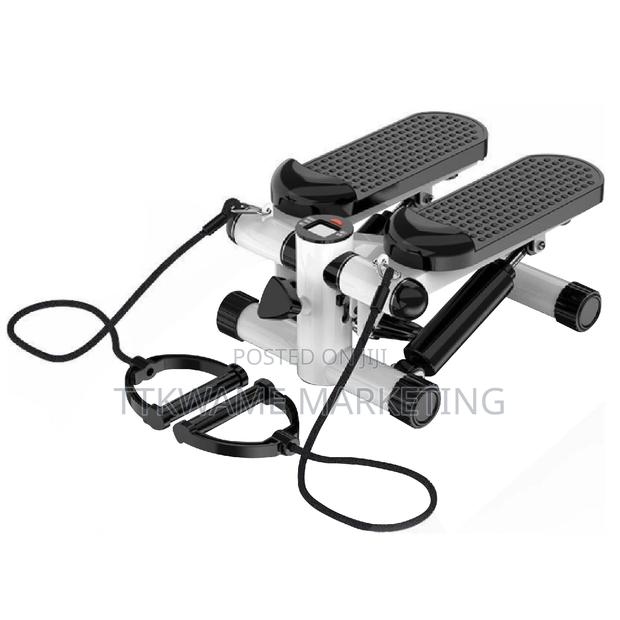 Fitness Mini Stepper With Resistance Band · Photo 2