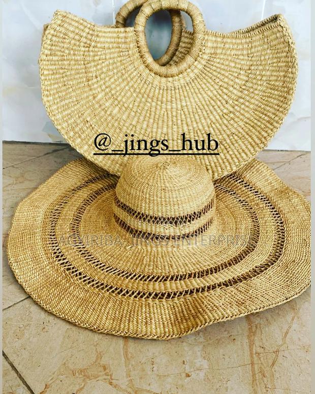 Bolga Handwoven Bag and Hat · Photo 4