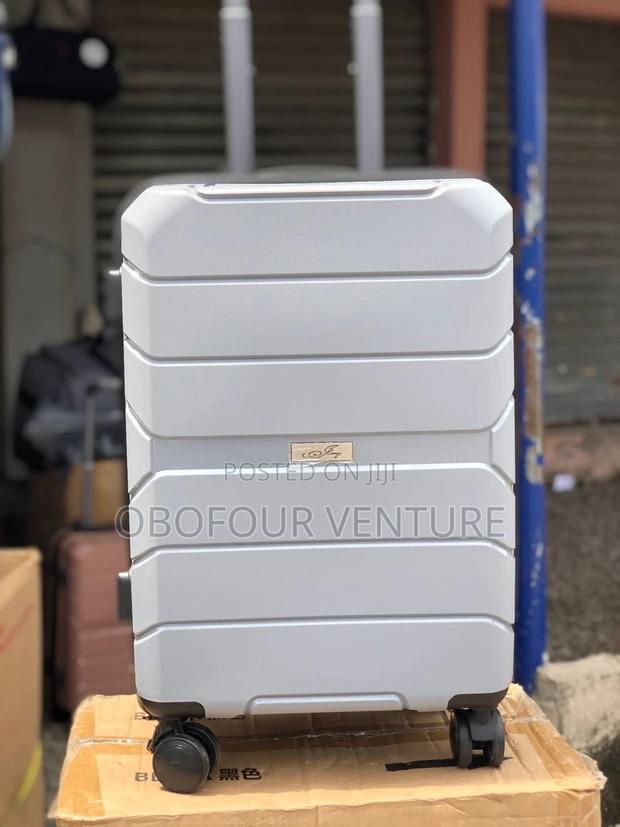 4 in 1 Anticrake Luggage Bag · Photo 4