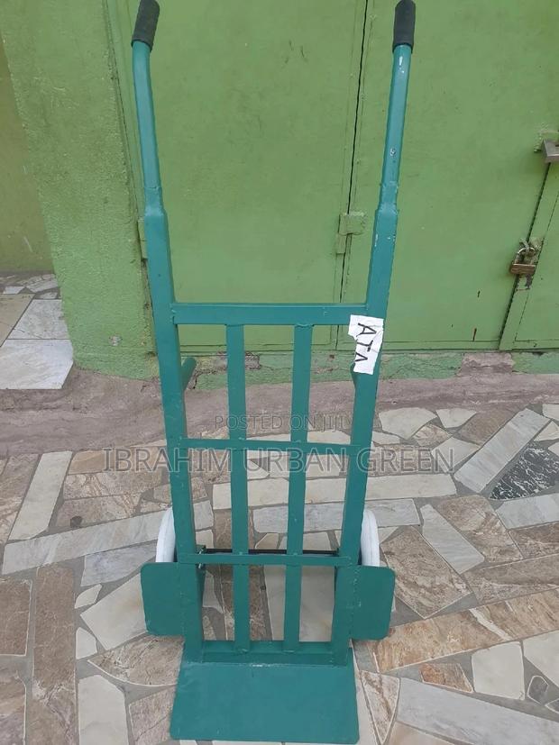 Two Wheels Trolley Tuples · Photo 3