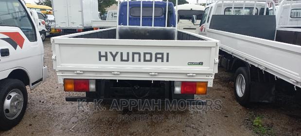 Hyundia Might 2 Truck photo 3