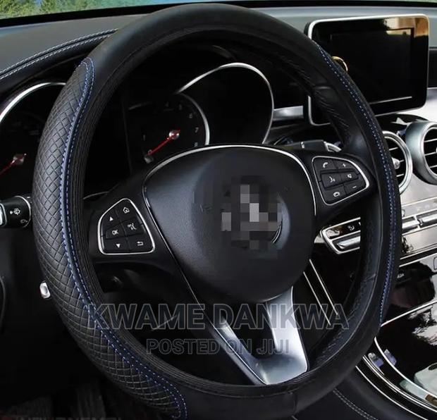 Fiber Skin Full Steering Wheel Cover photo 5