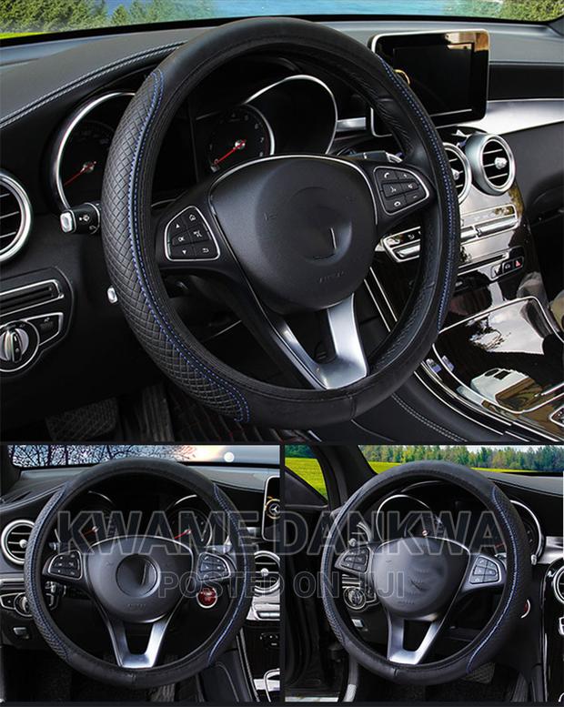 Fiber Skin Full Steering Wheel Cover photo 4