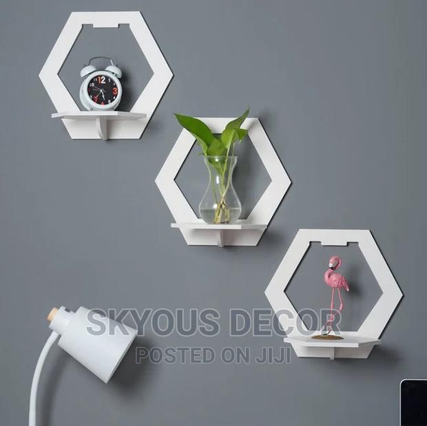 Wall Shelf · Photo 2