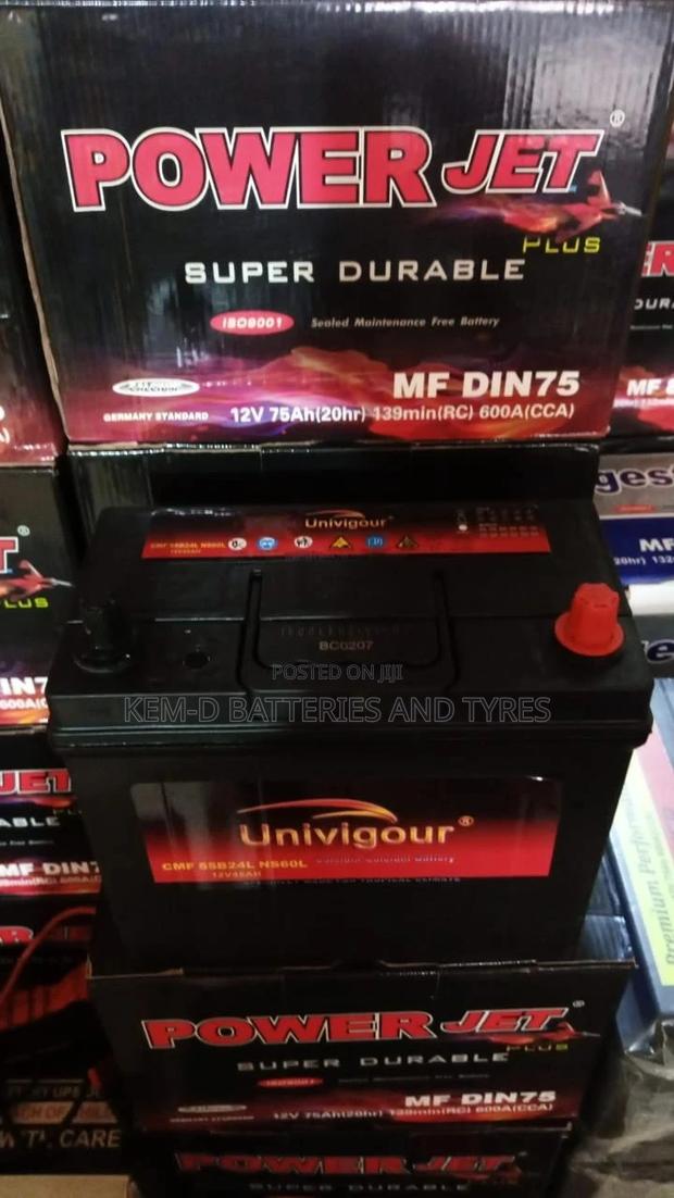 13 Plates Battery For Toyot Vitz photo 2