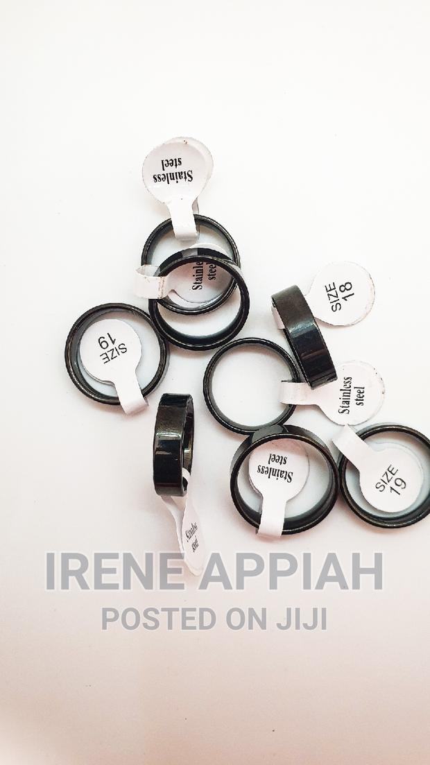Unisex Black Rings · Photo 4