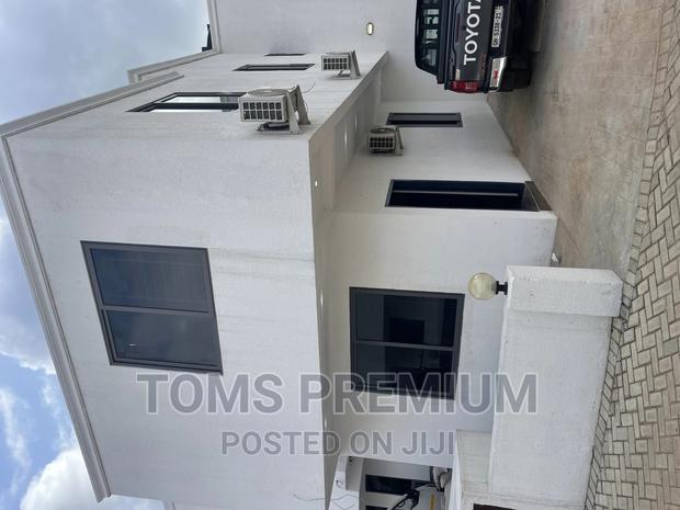3bdrm Duplex in Major, Ashaley Botwe for rent · Photo 2