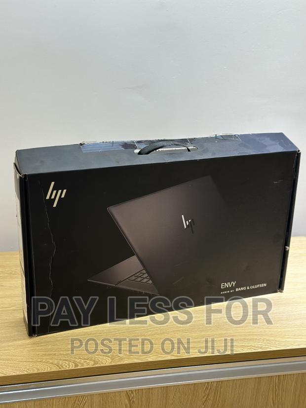 New Laptop HP 15 8GB AMD Ryzen 5 SSD 256GB · Photo 4